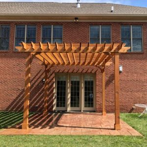 Example of rough sawn western red cedar wood pergola - Big Kahuna 15x15