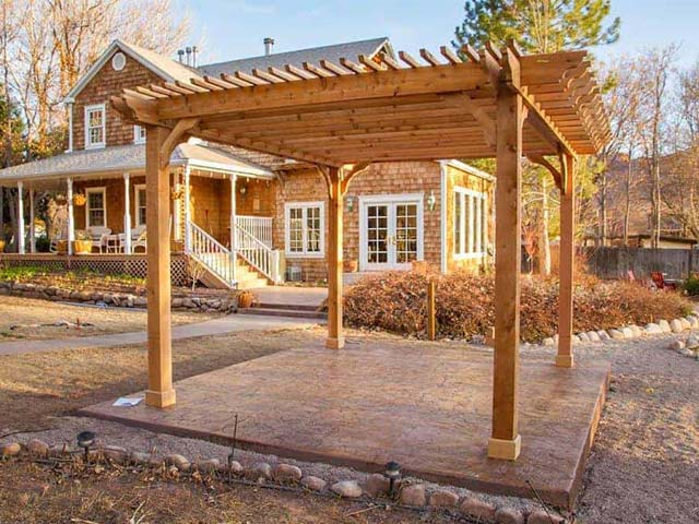 Cost to Build Pergola