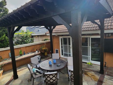 Backyard freestanding pergola